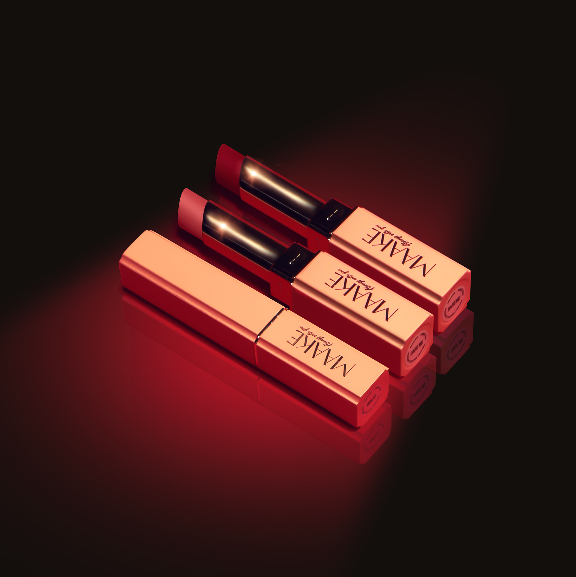 أحمر شفاه مخملي مطفي