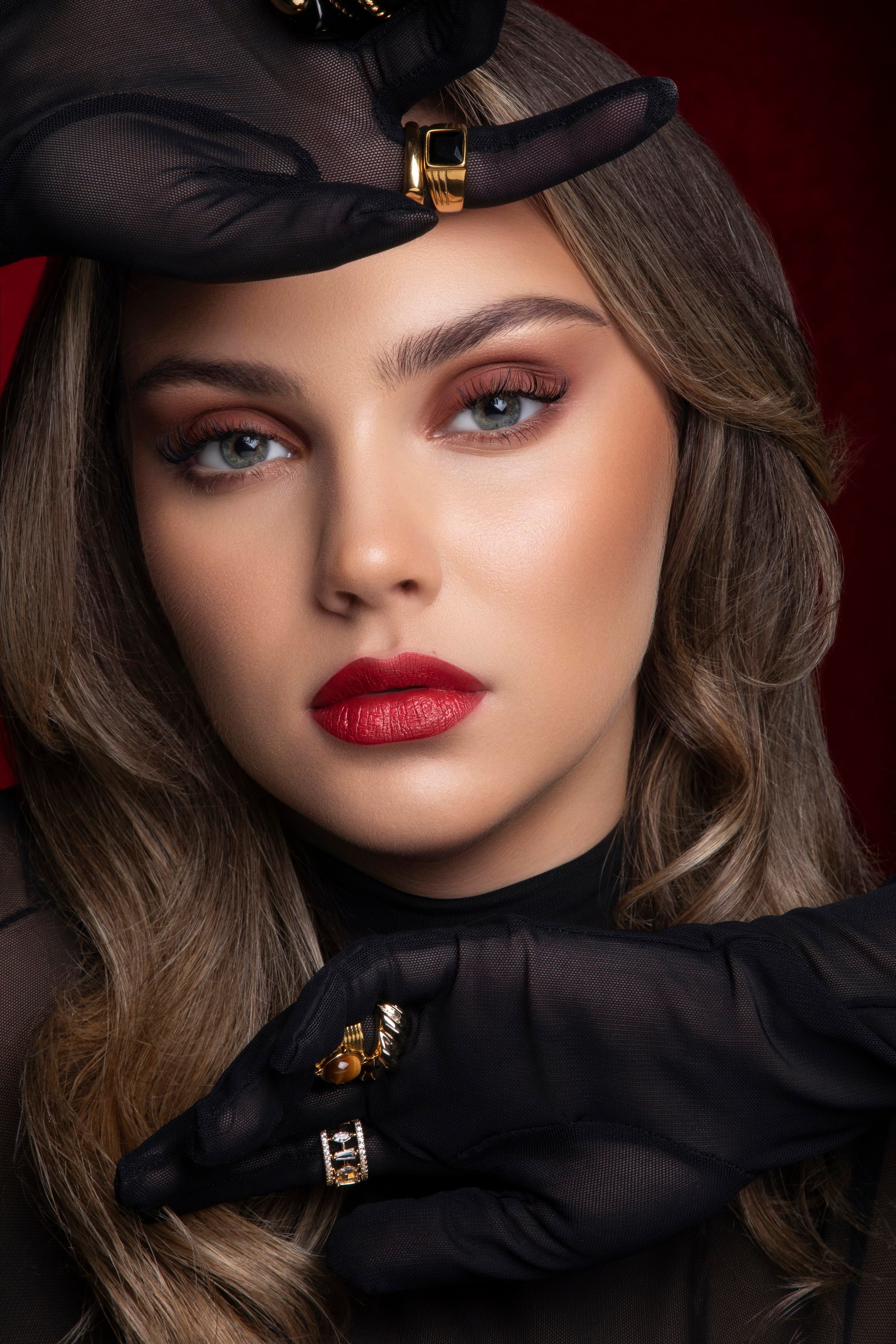 أحمر شفاه لامع ميتاليك