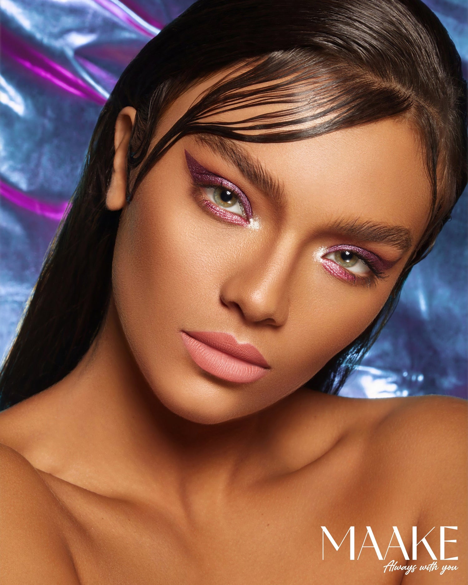 ظلال عيون سائلة