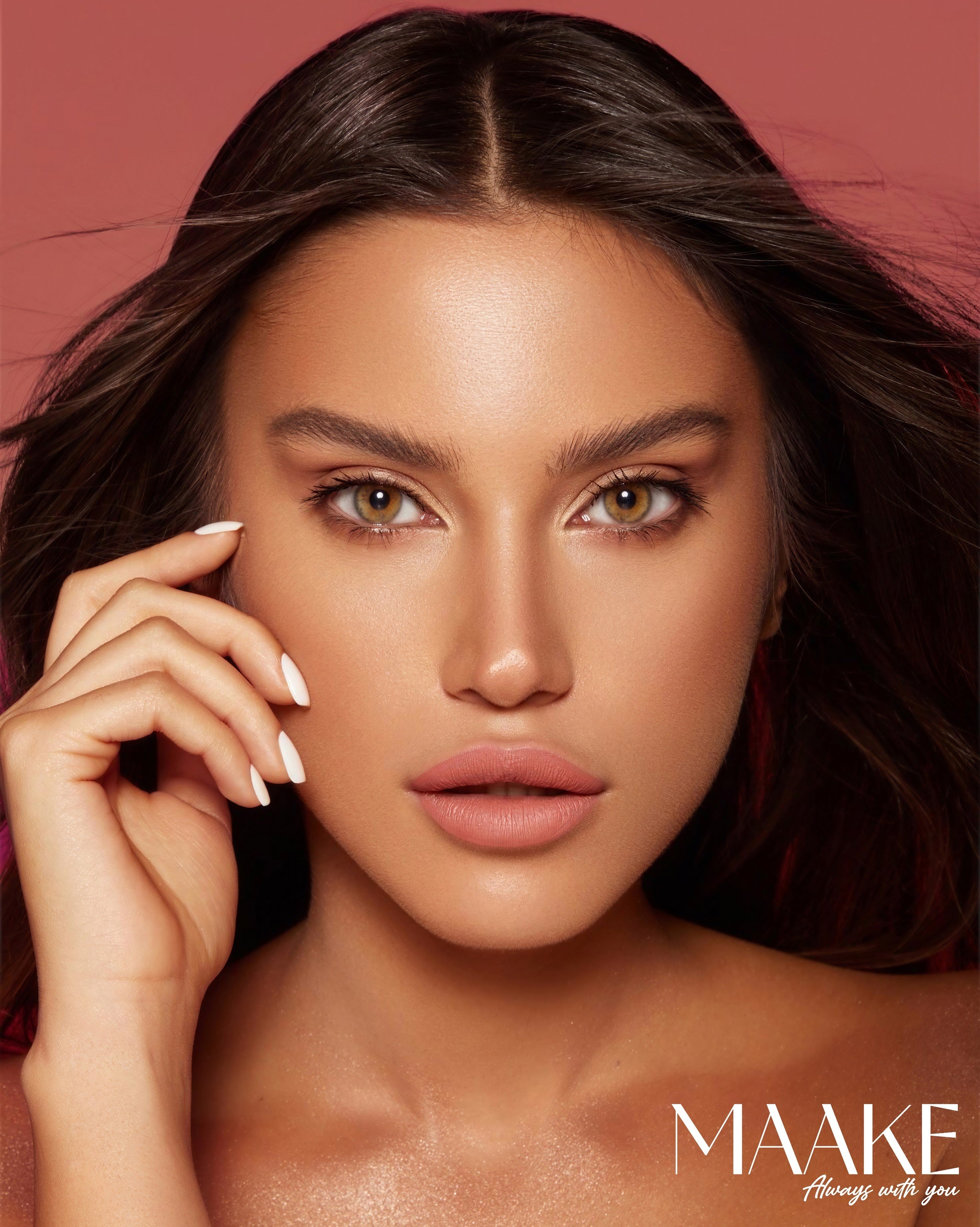 أحمر الشفاه السائل مات