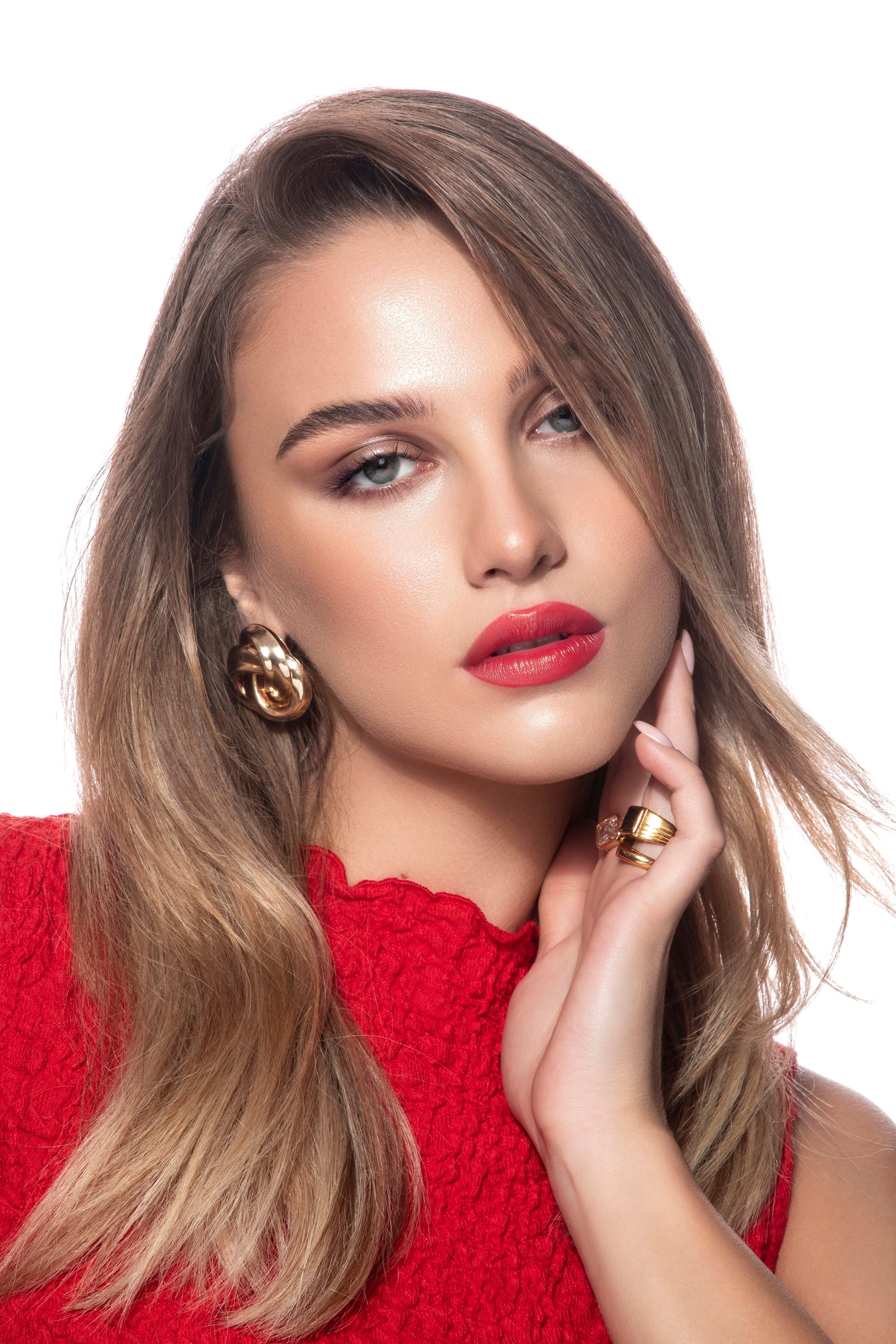 أحمر شفاه إنفينيتي مويستشر شاين