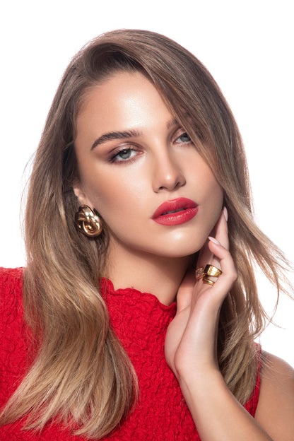 أحمر شفاه إنفينيتي مويستشر شاين